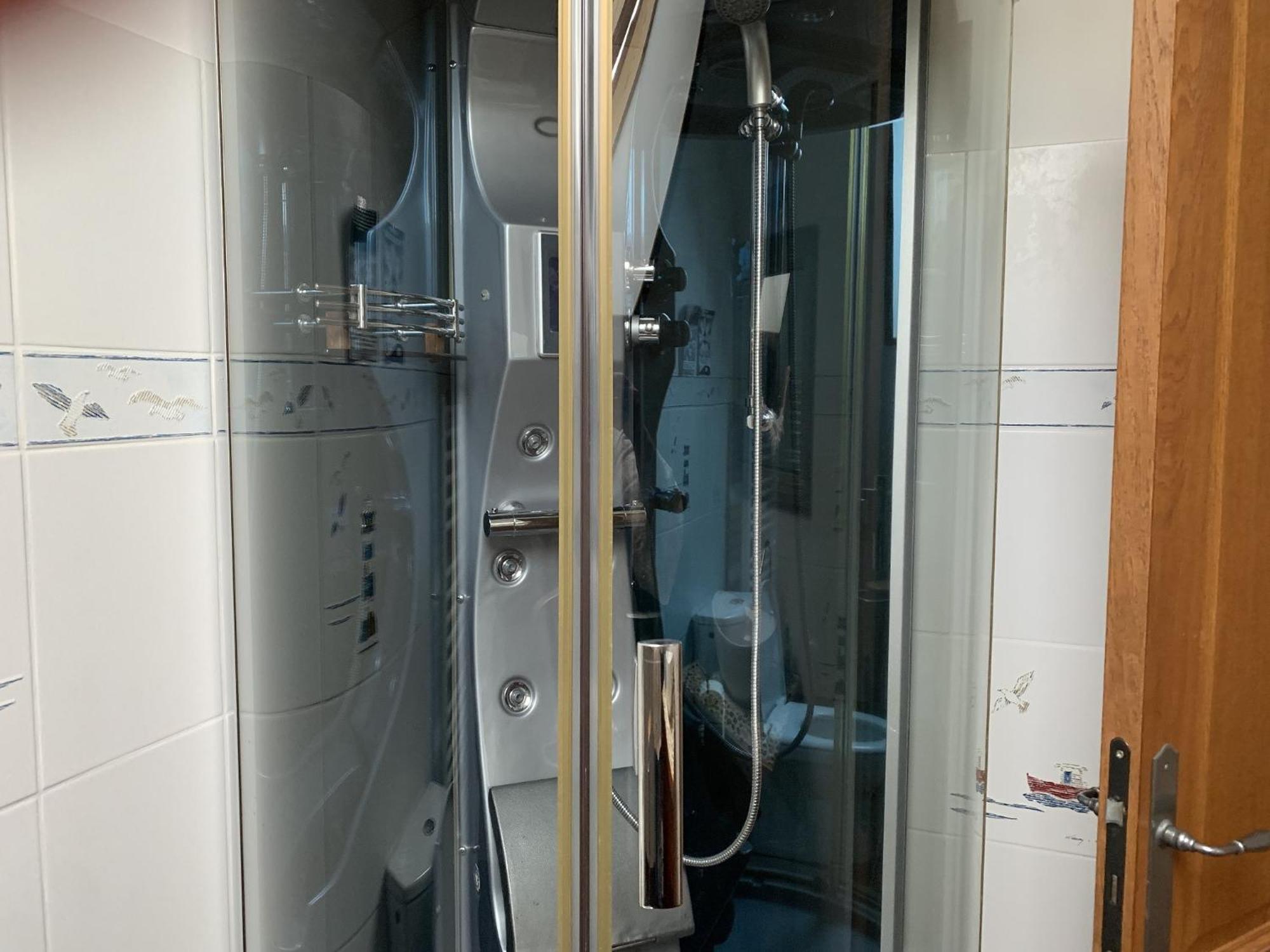 Le Clos Des Tilleuls D Day Home, Chambres D'Hotes, Suite Avec Sauna Privatif, Suite Avec Balneotherapie Privative, En Supplement Option Spa Bain A Remous La Vendelee Phòng bức ảnh